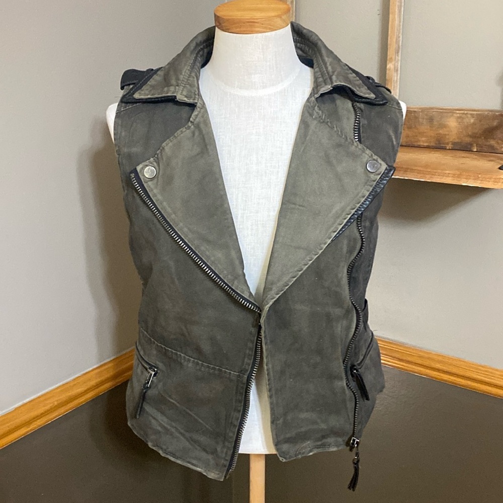 Chelsea & violet moss green & brown canvas & faux leather vest size XS
